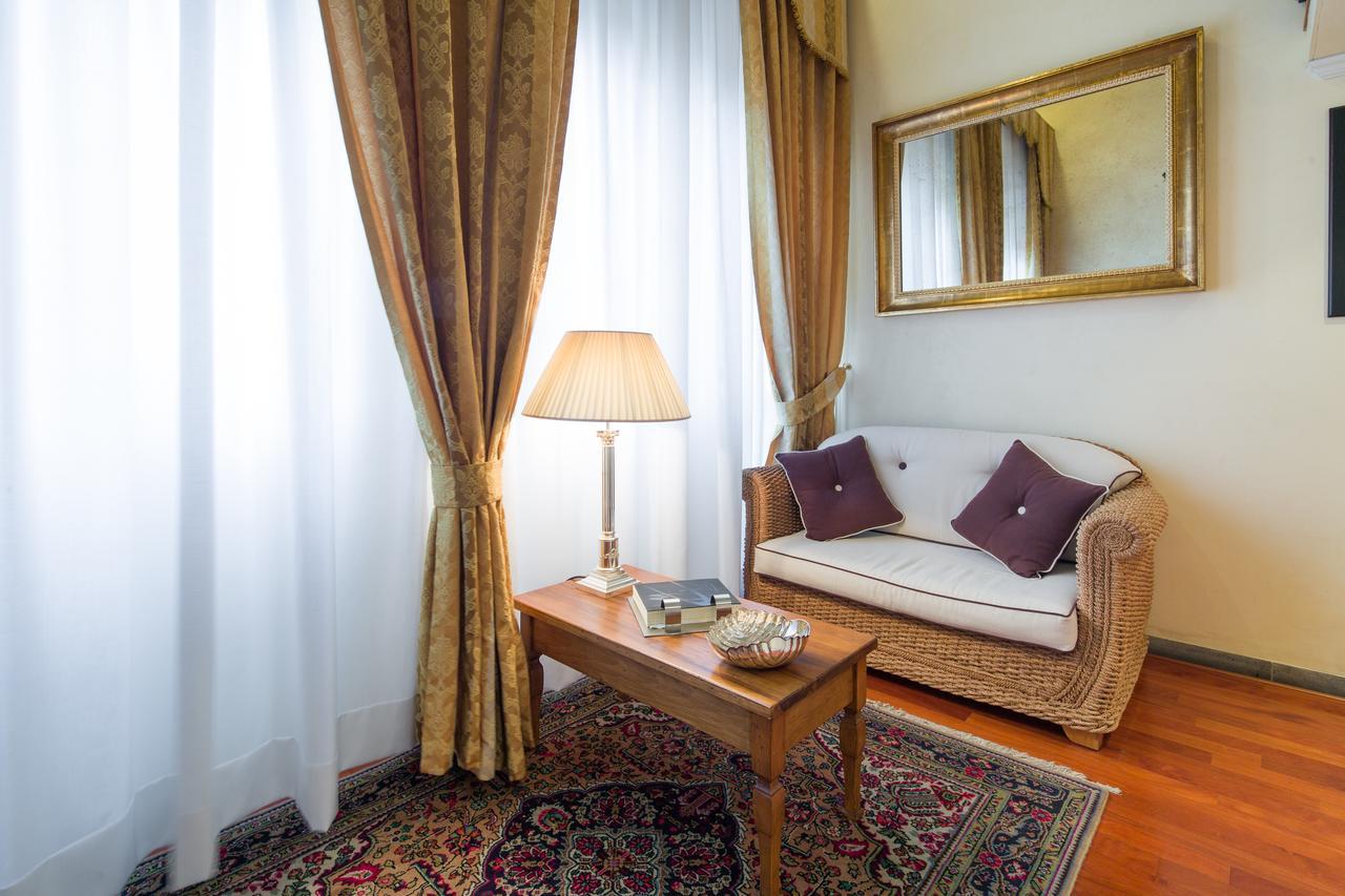 Old Tower Ponte Vecchio Suite Florenz Zimmer foto